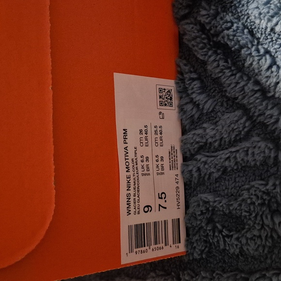 Nike Motiva Walking Shoe Sz 9 EUC - Picture 2 of 9